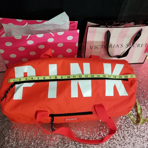 NWT!  PINK VS DUFFLE BAG - Picture 3 of 6